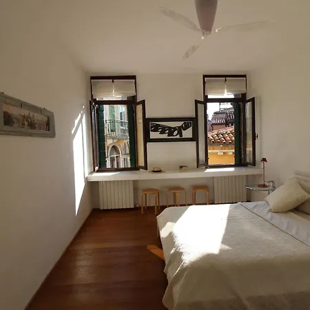 Stunning In The Heart Of Daire Venedik